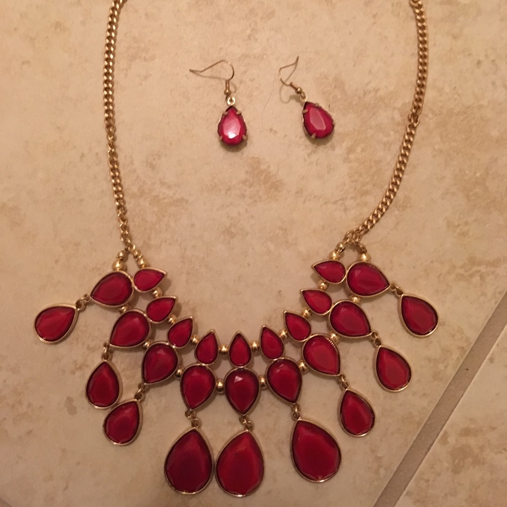 Red and gold necklace with free earrings